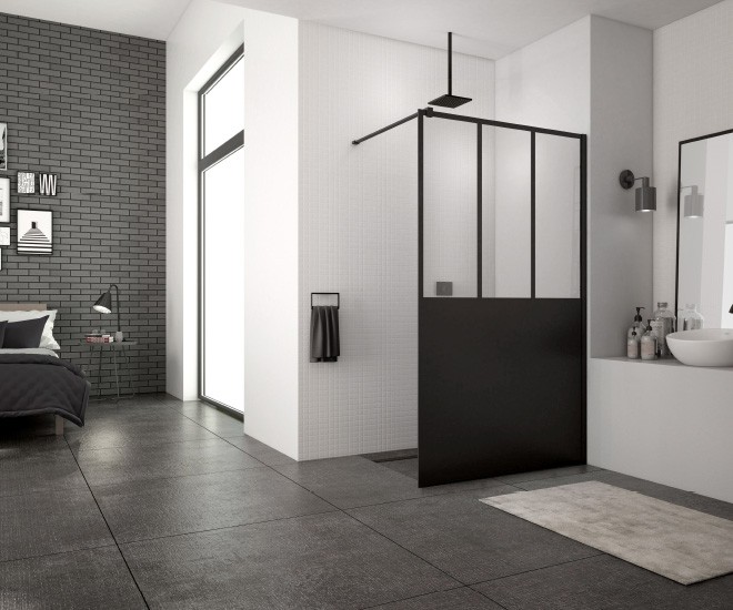 Černé prvky vévodí moderním koupelnám